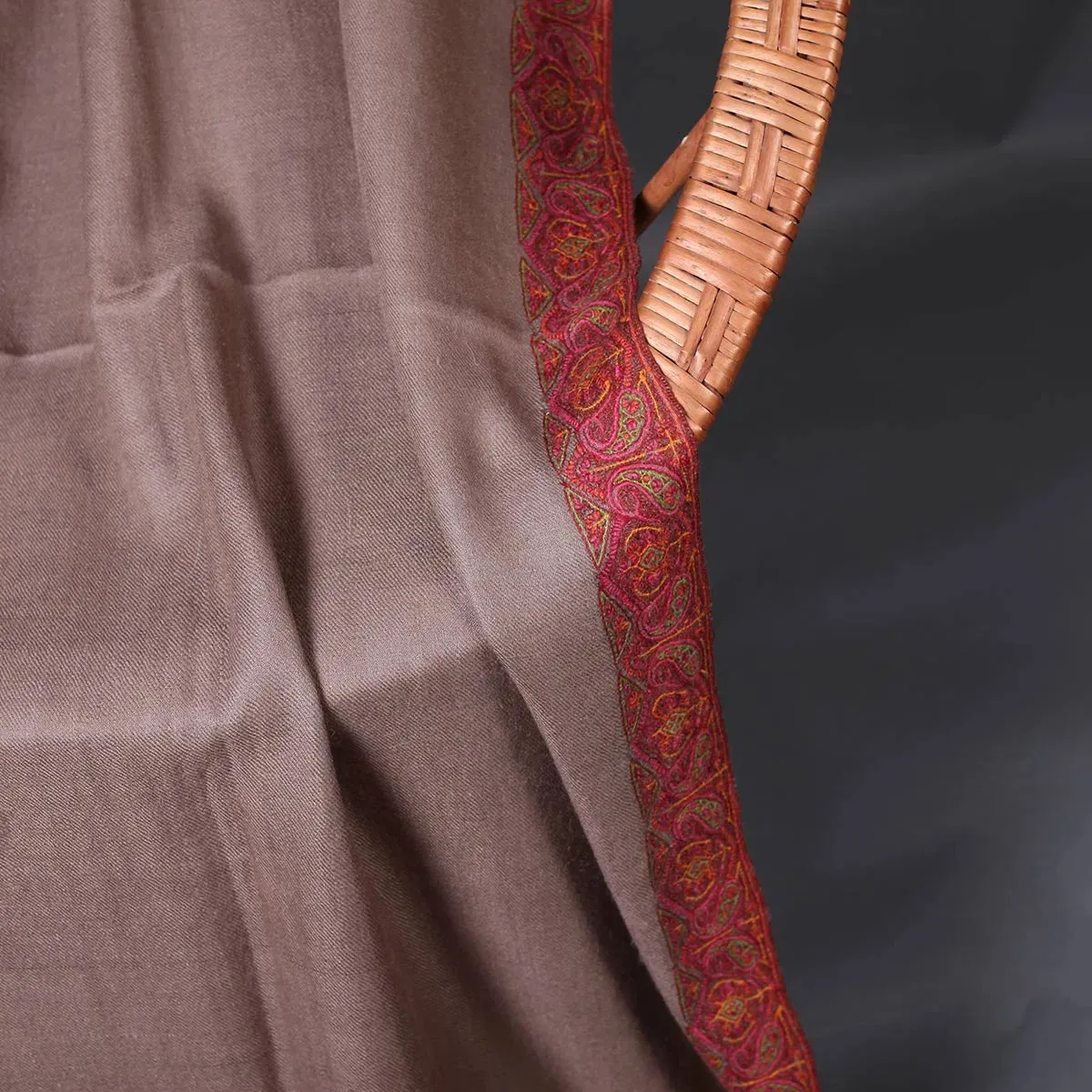 Khudrang sozni Embroidered Meemdoor Pashmina Shawl