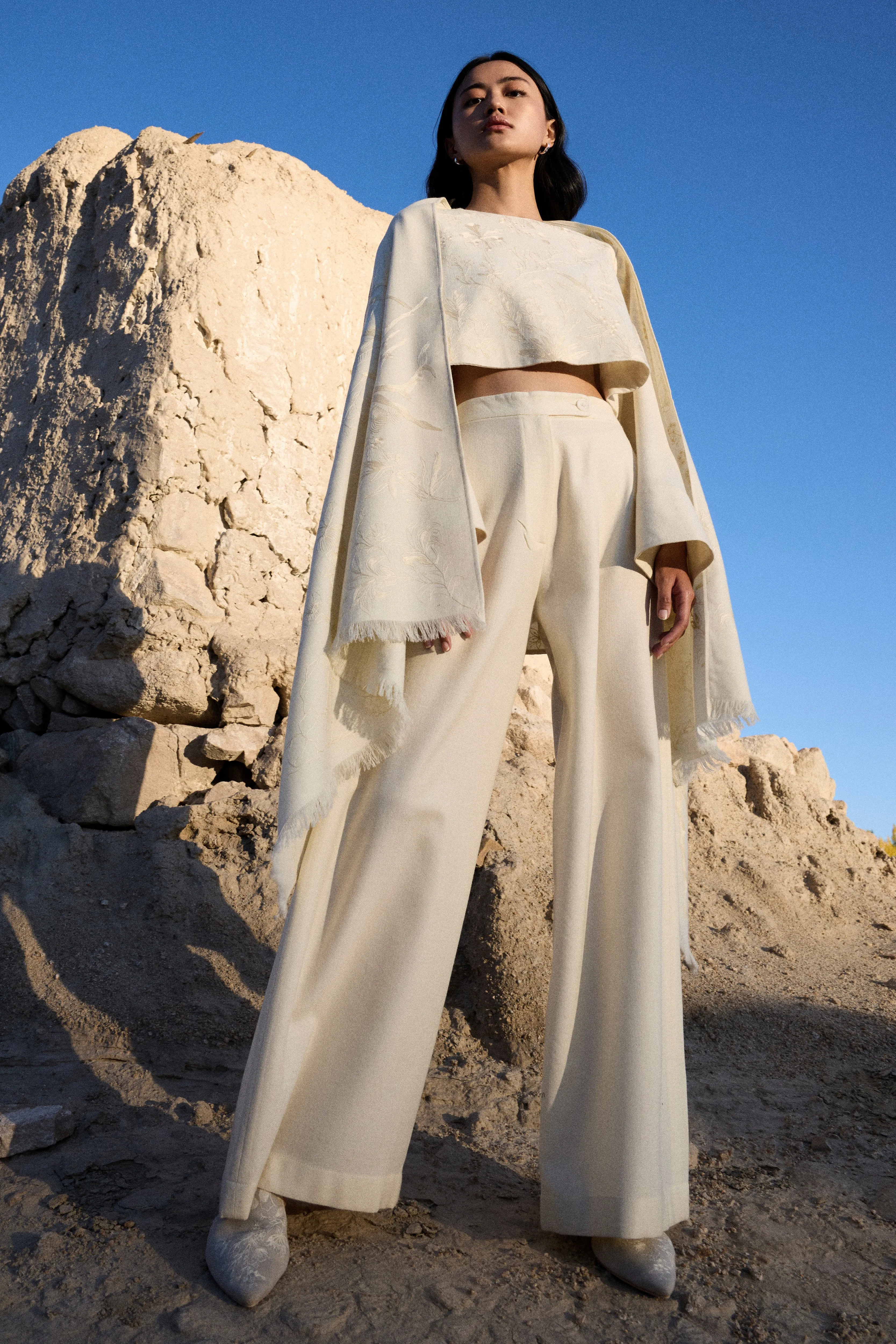 Lamayuru Woollen Shawl (Ivory)