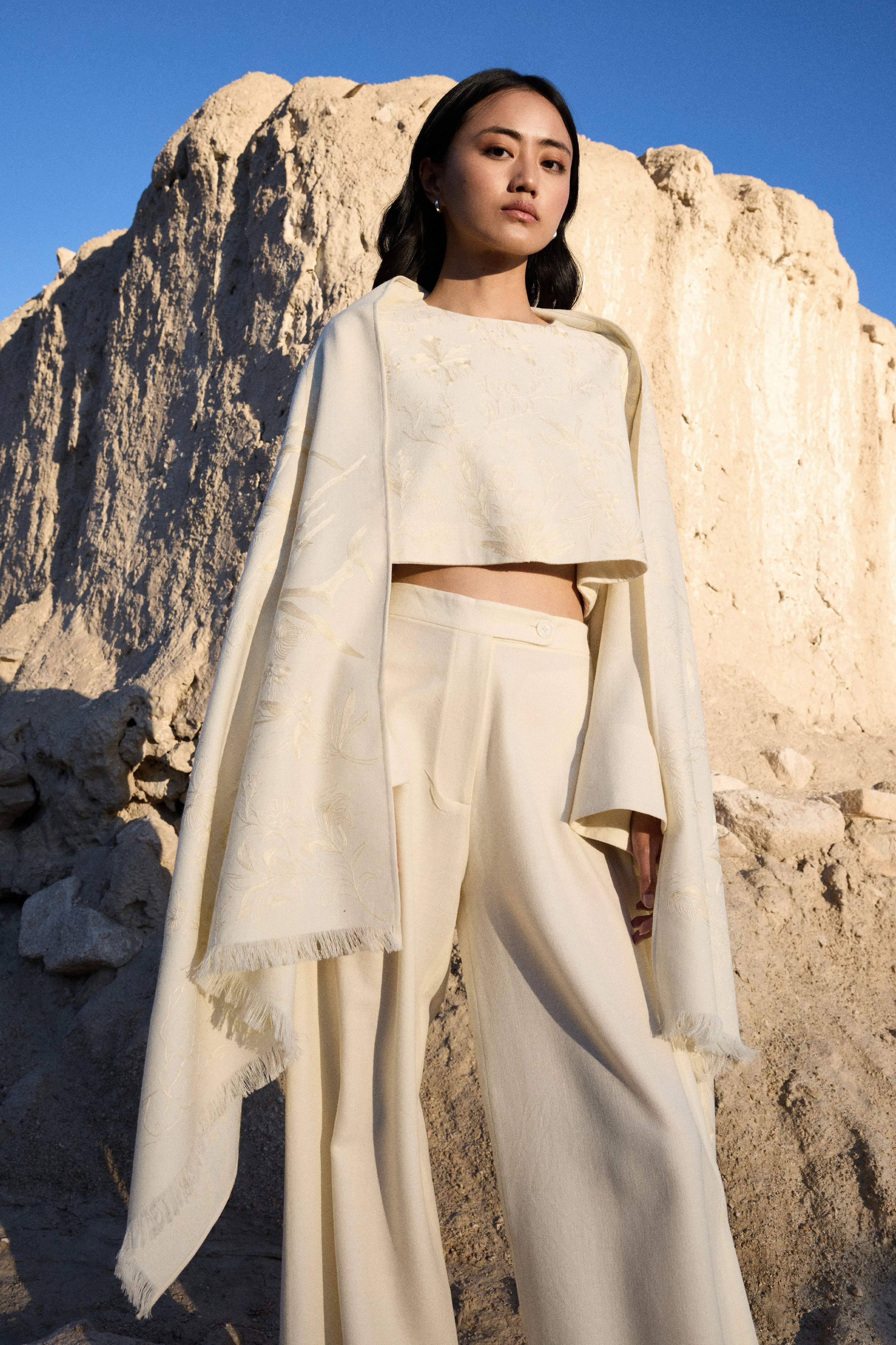 Lamayuru Woollen Shawl (Ivory)