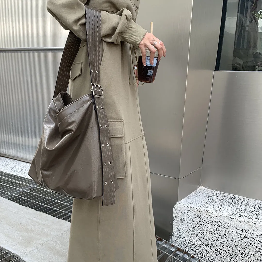 Large Capacity Texture Western Style Wide Strap Shoulder Bags