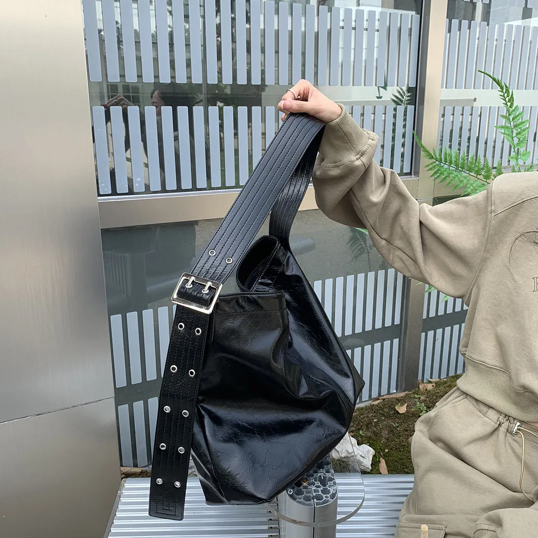Large Capacity Texture Western Style Wide Strap Shoulder Bags