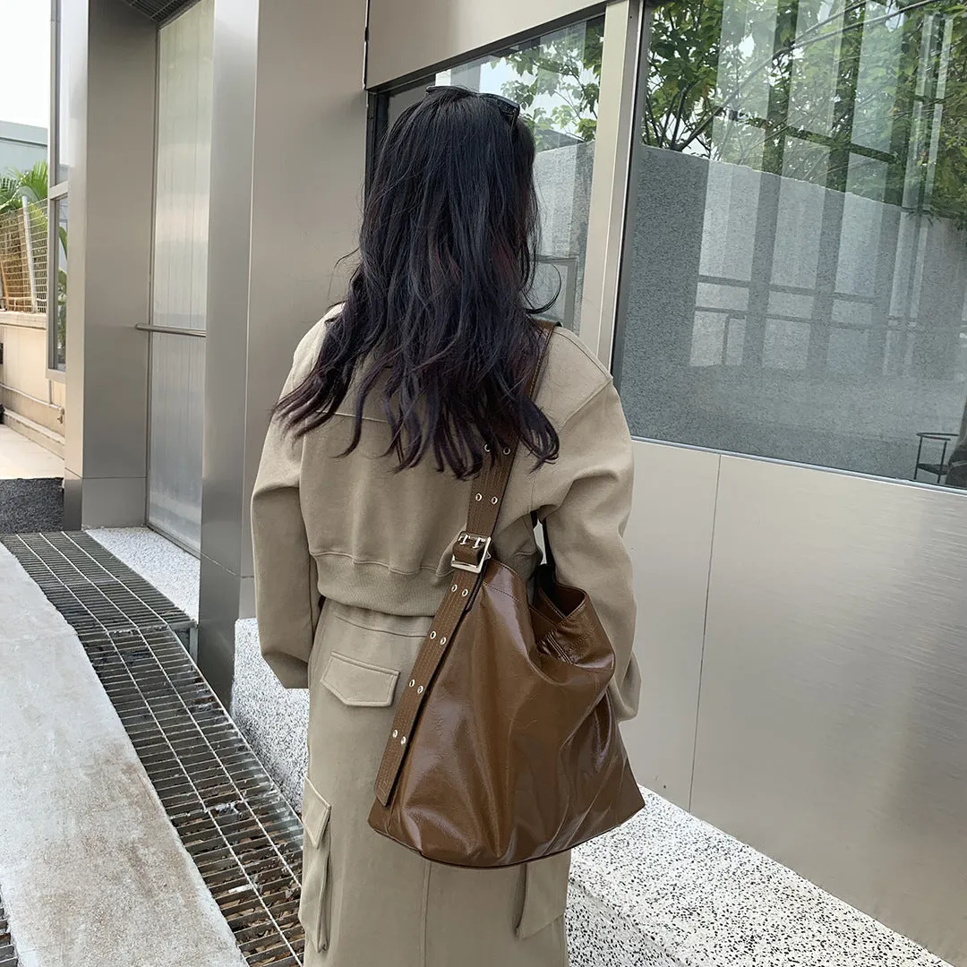 Large Capacity Texture Western Style Wide Strap Shoulder Bags