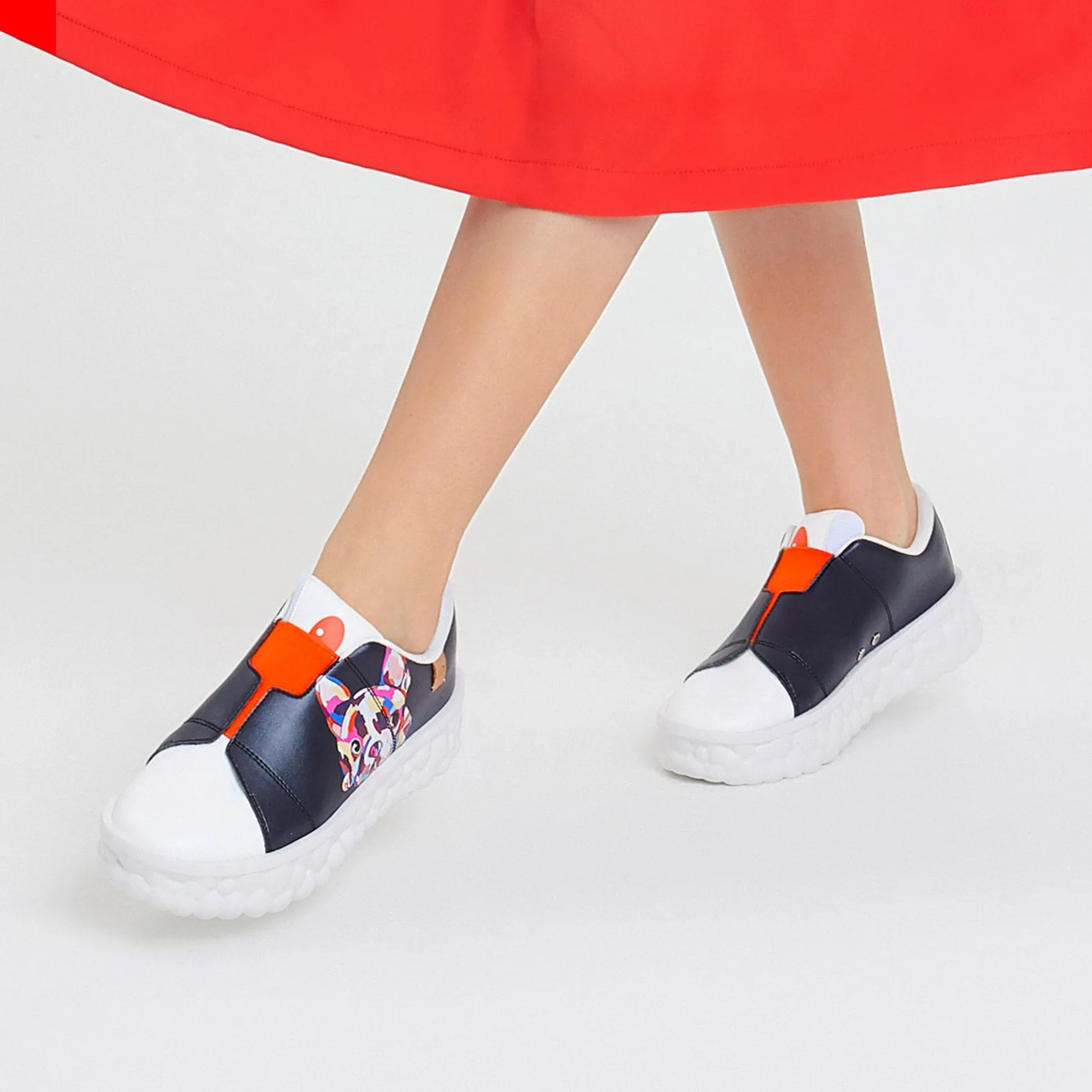 Lazy Dog II Las Ramblas I Women