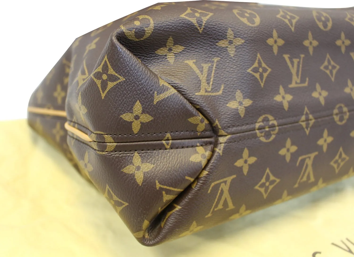 LOUIS VUITTON Monogram Canvas Sully MM Shoulder Bag