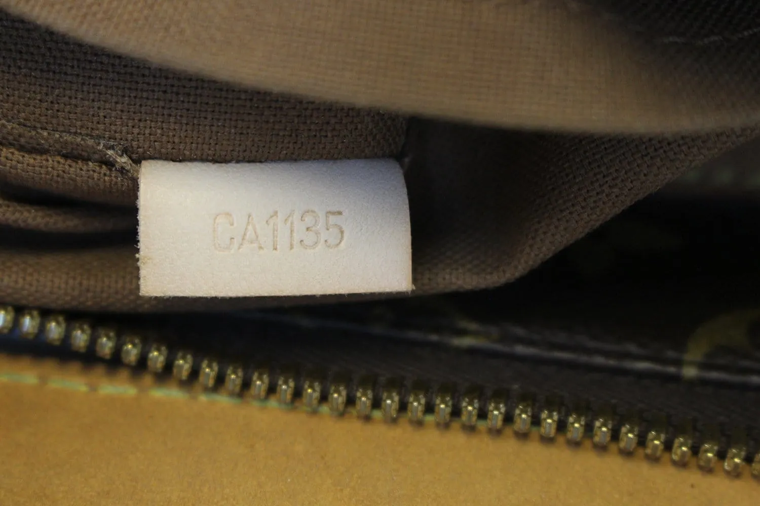 LOUIS VUITTON Monogram Canvas Sully MM Shoulder Bag