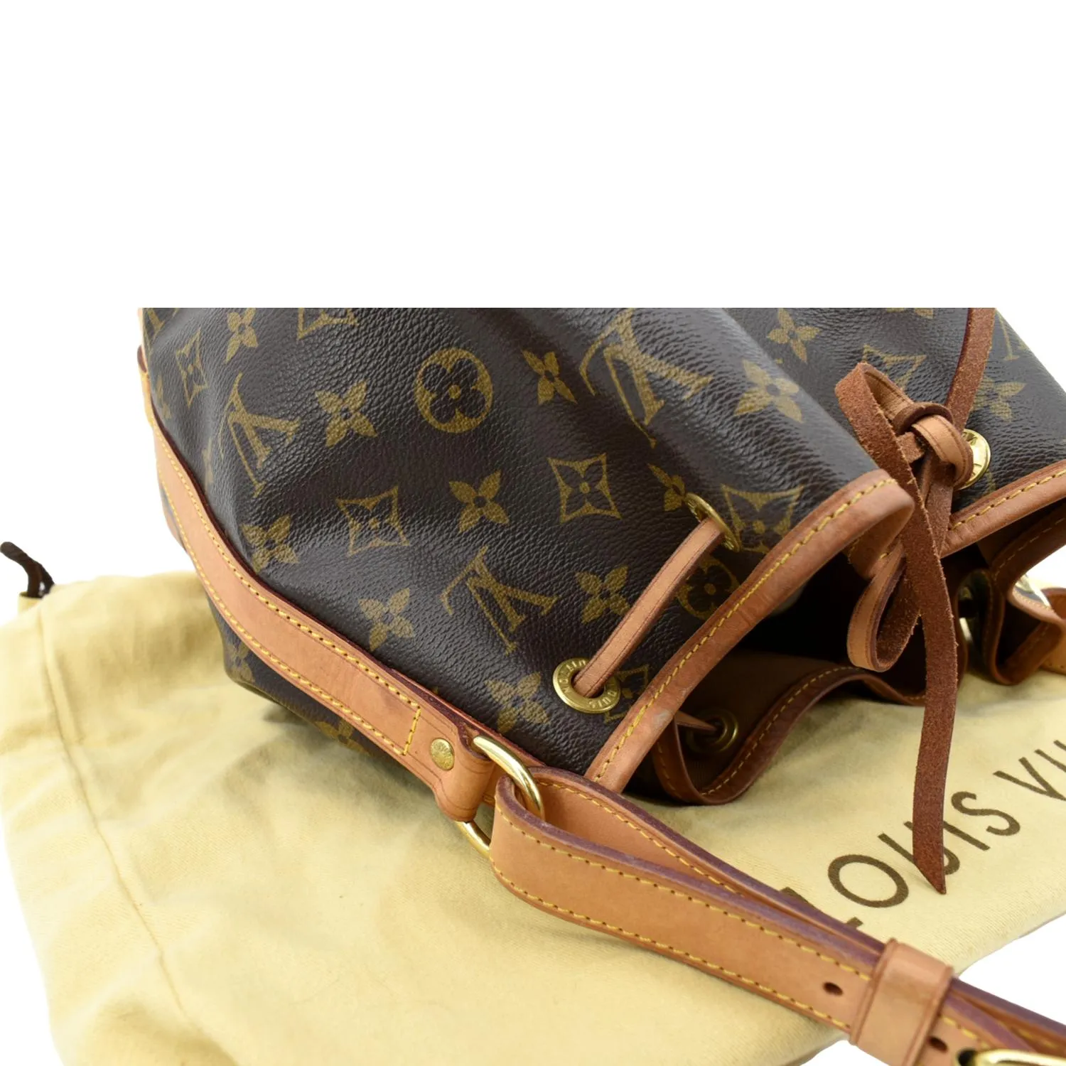 LOUIS VUITTON Neonoe MM Monogram Canvas Shoulder Bag Brown