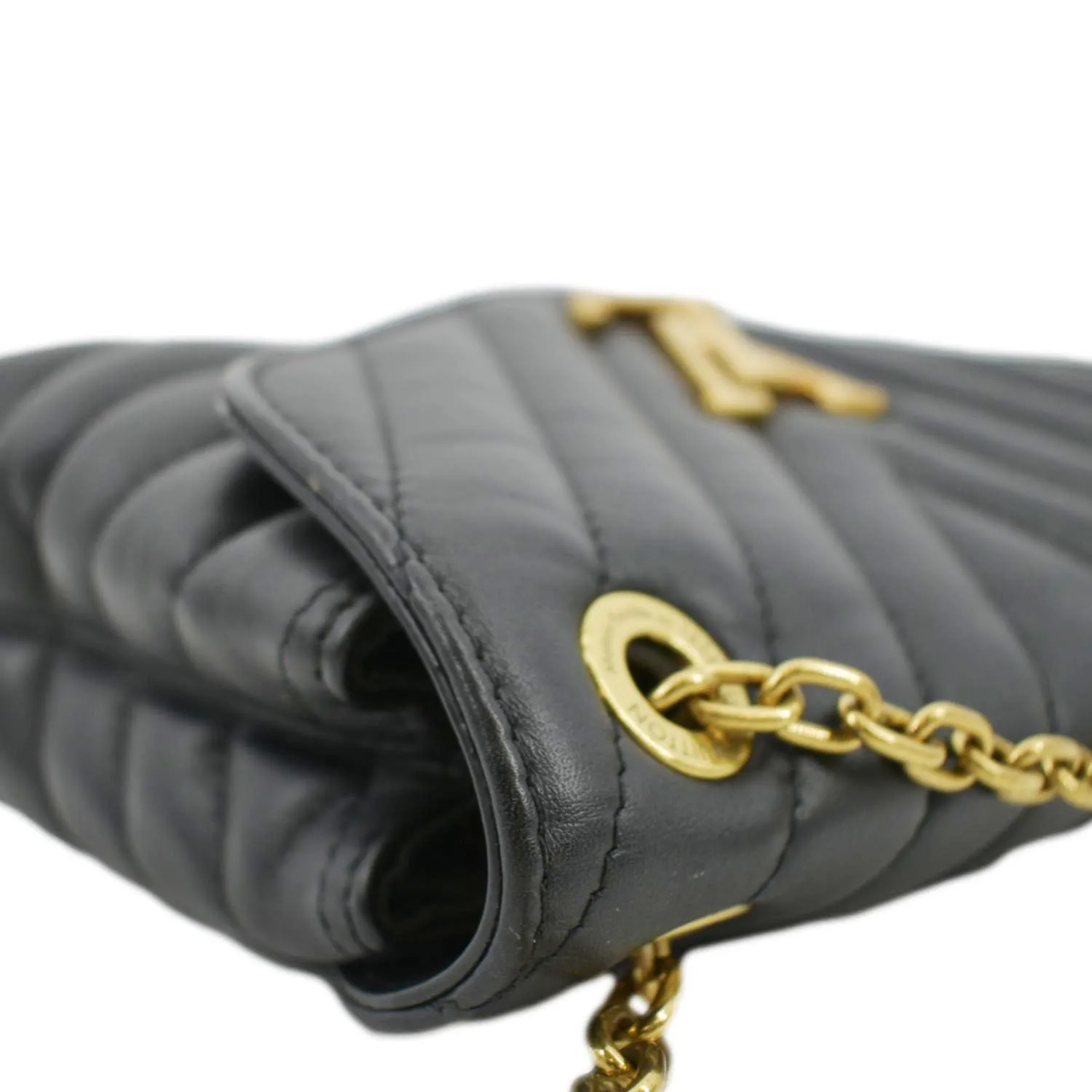 LOUIS VUITTON New Wave Chain MM Calfskin Leather Shoulder Bag Black