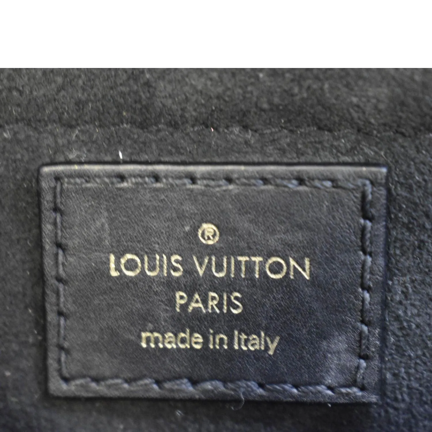 LOUIS VUITTON New Wave Chain MM Calfskin Leather Shoulder Bag Black