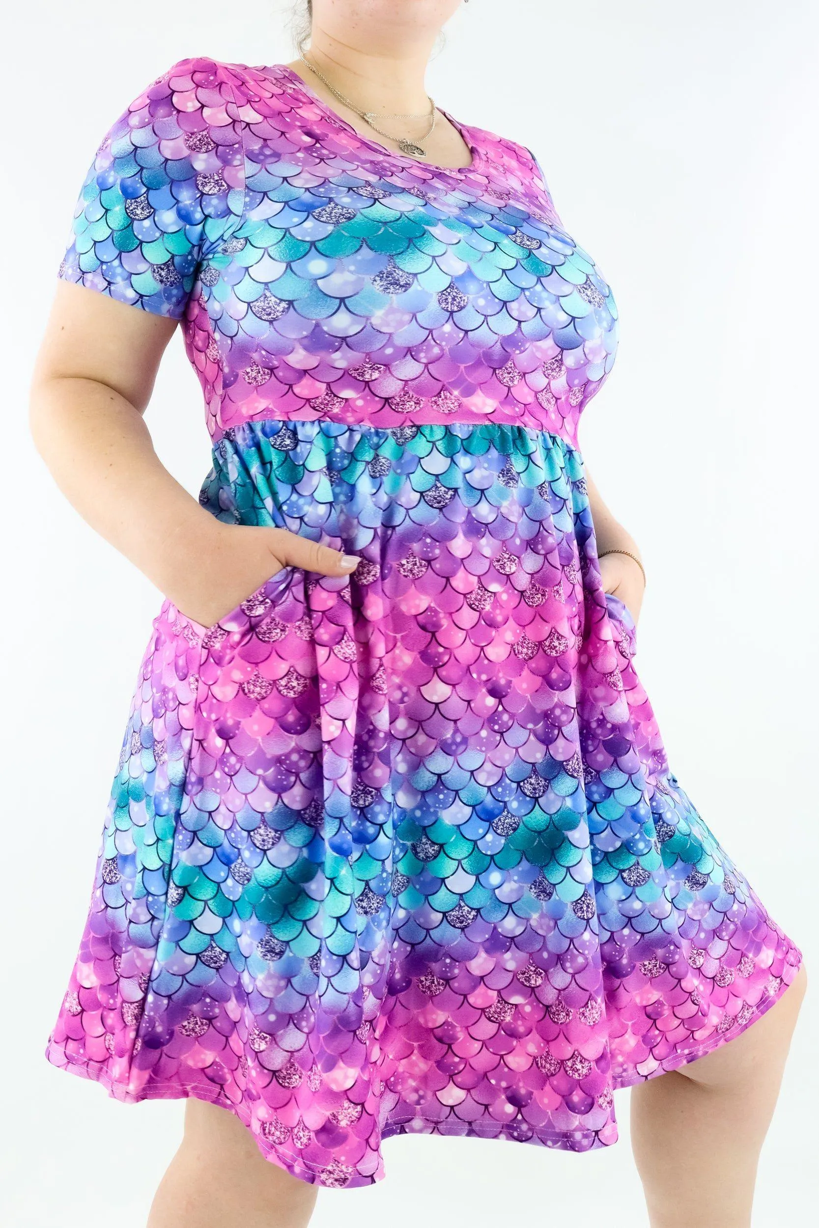 Lush Mermaid - Short Sleeve Skater Dress - Knee Length - Side Pockets