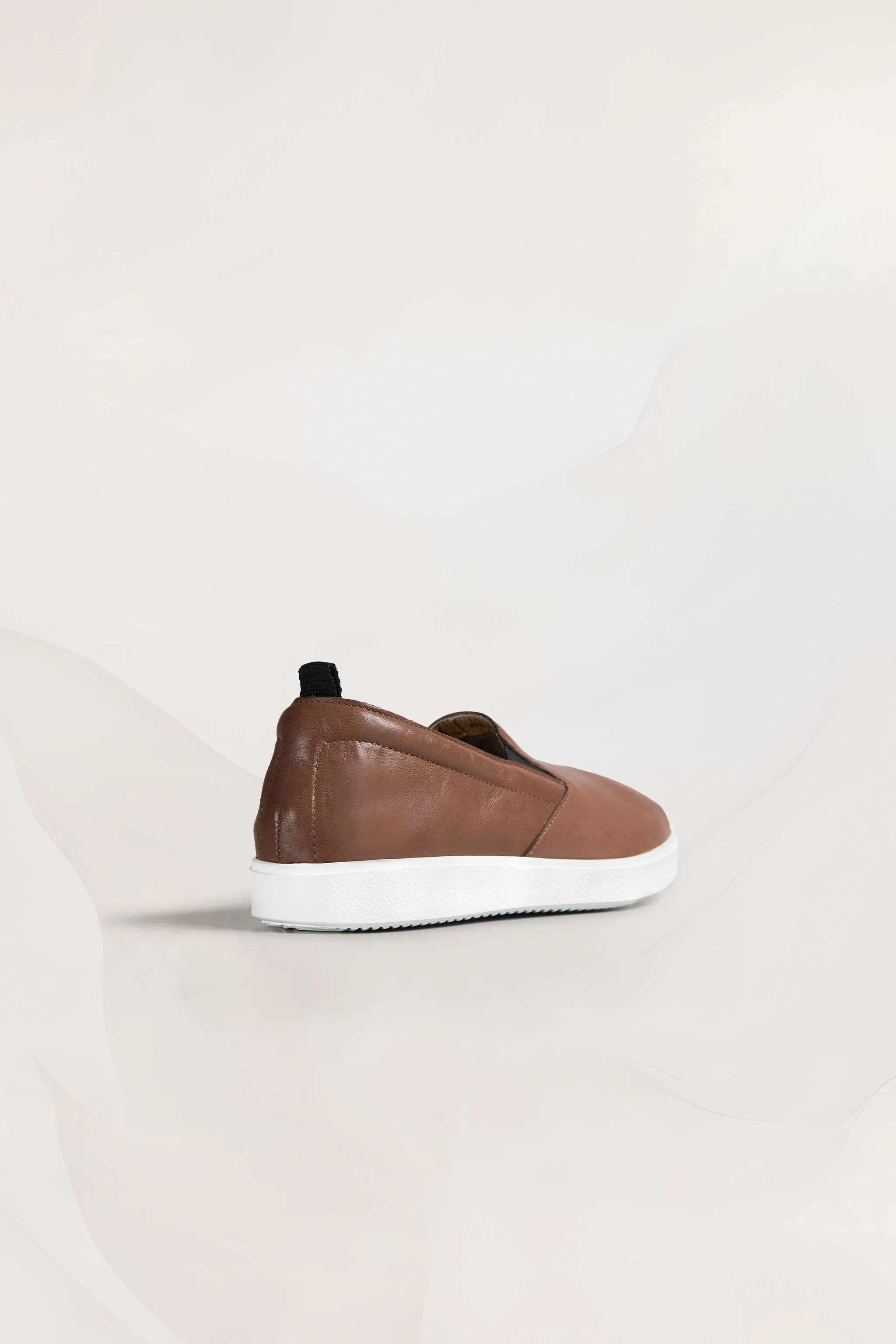 Mens Slip On Sneakers in Buewax Neuz Calf