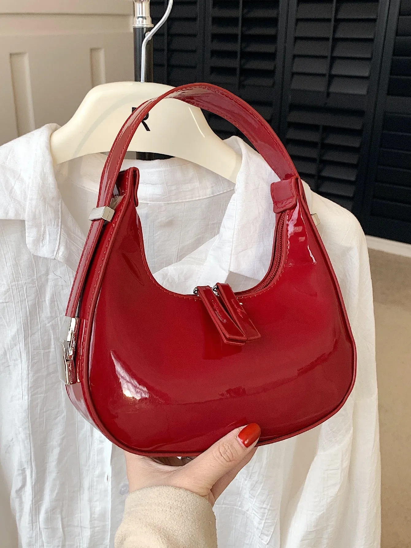 Minimalist Hobo Bag - Burgundy