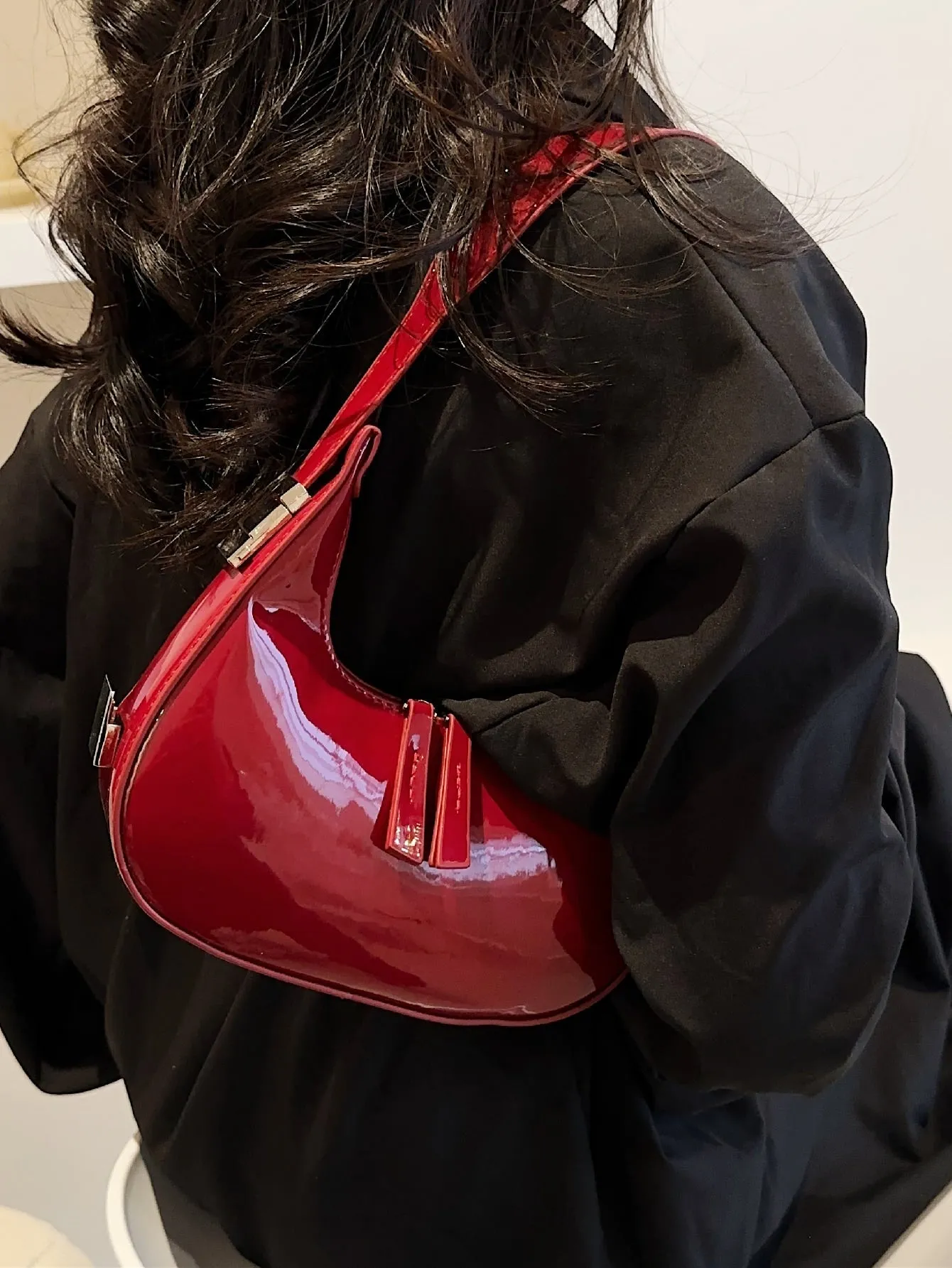 Minimalist Hobo Bag - Burgundy