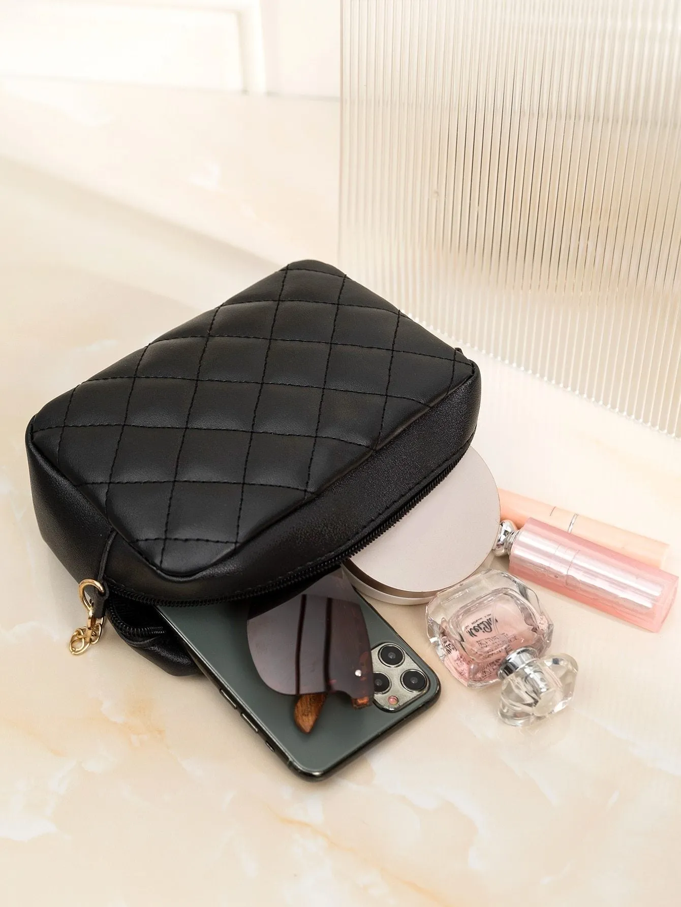 Minimalist Quilted Chain Crossbody Bag  - Black - FD ⚡