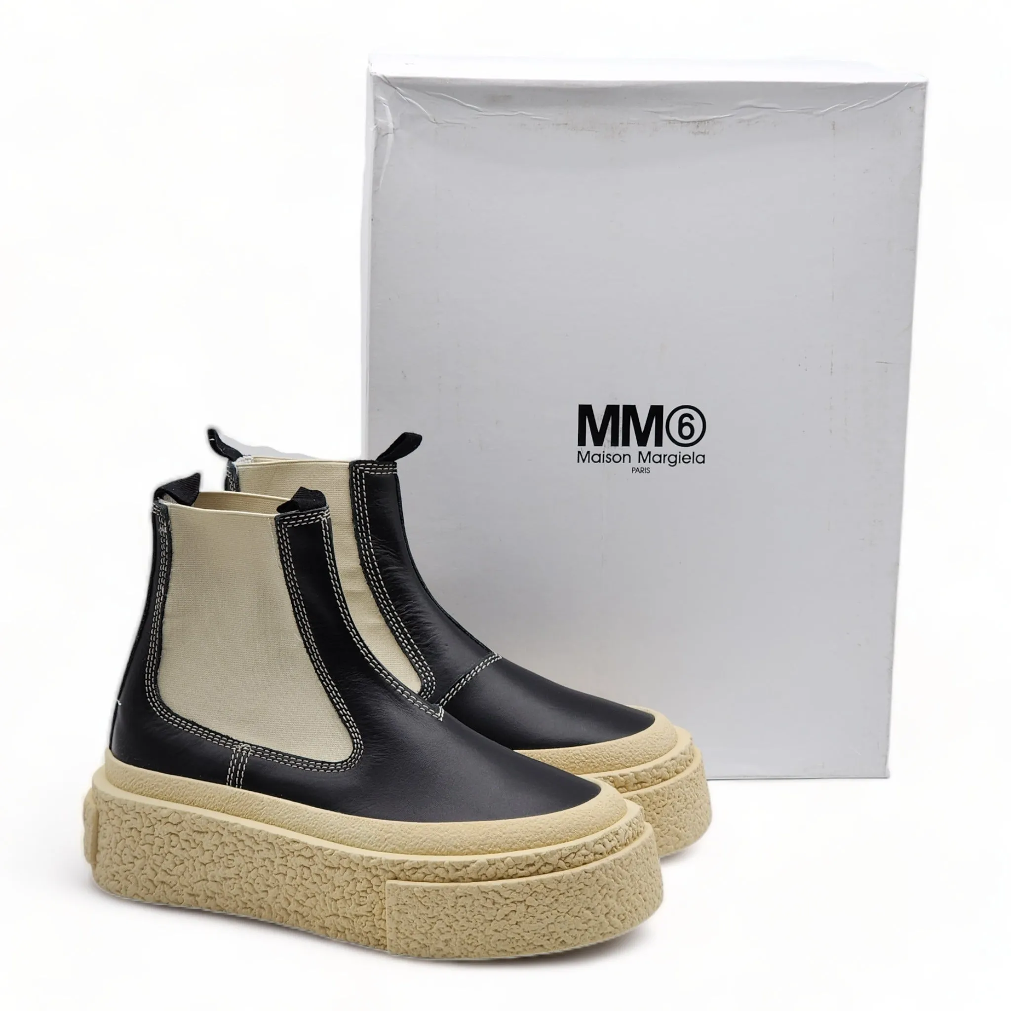 MM6 Maison Margiela Round-toe Leather Ankle Boots