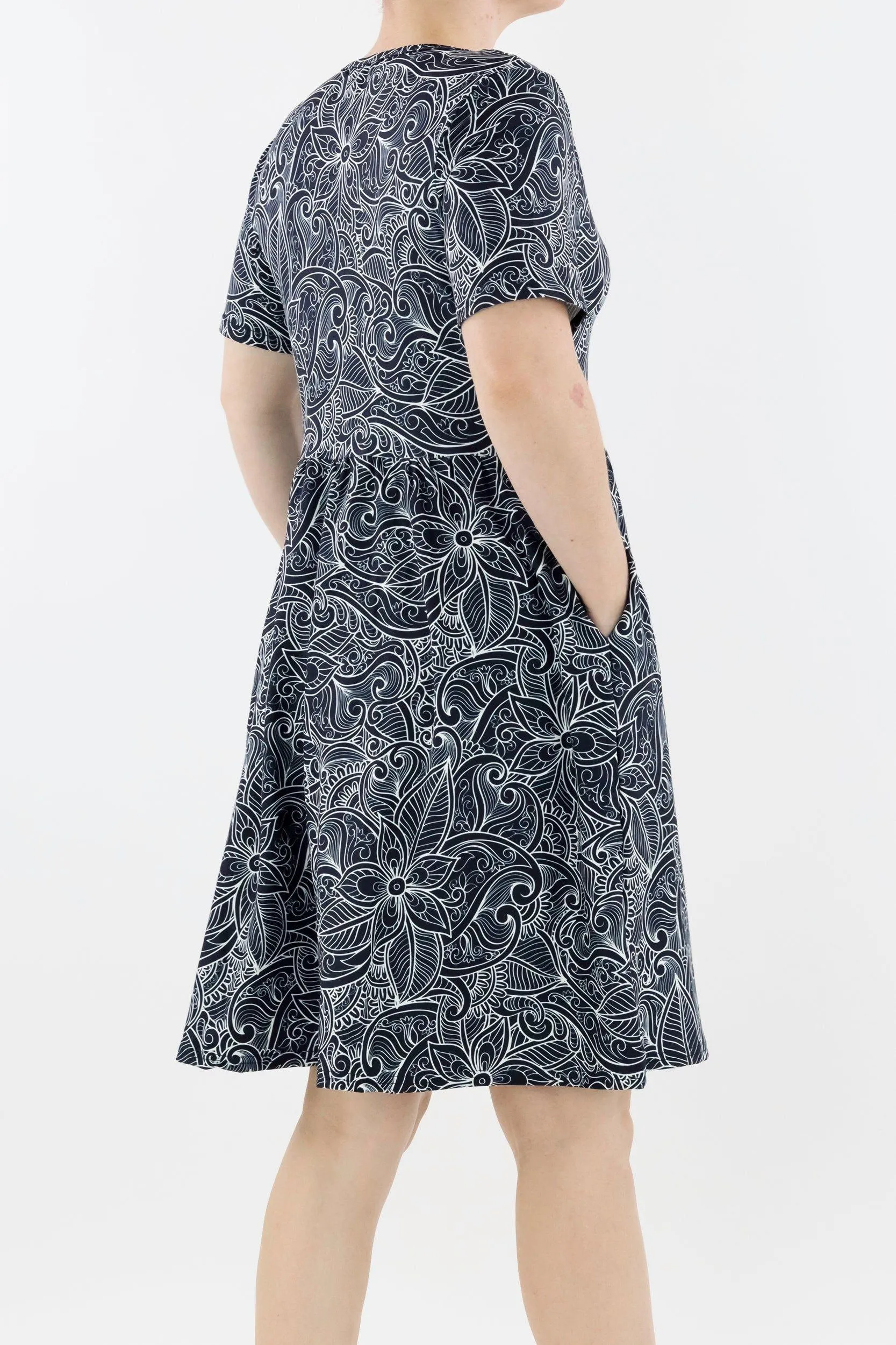 Monochrome Paisley - Short Sleeve Skater Dress - Knee Length - Side Pockets