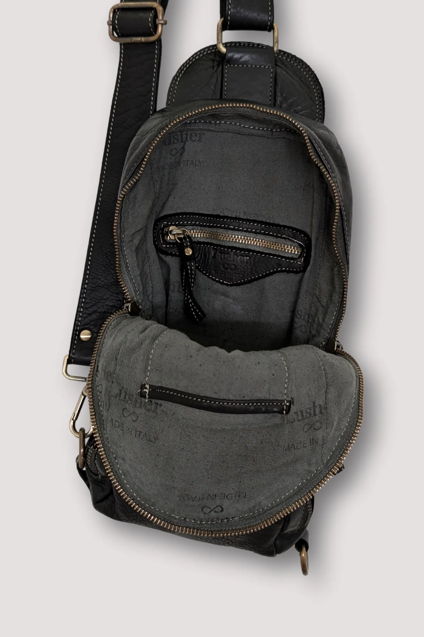 Movement Sling Bag - Black Out - CANADA