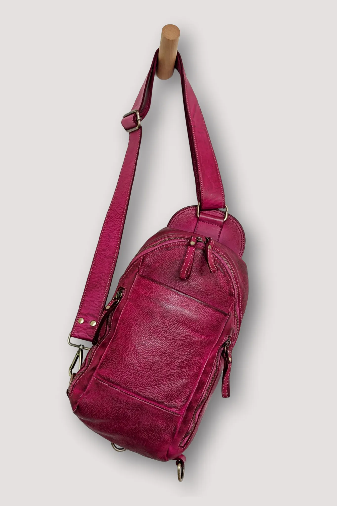Movement Sling Bag - Stoned Fuchsia - CANADA