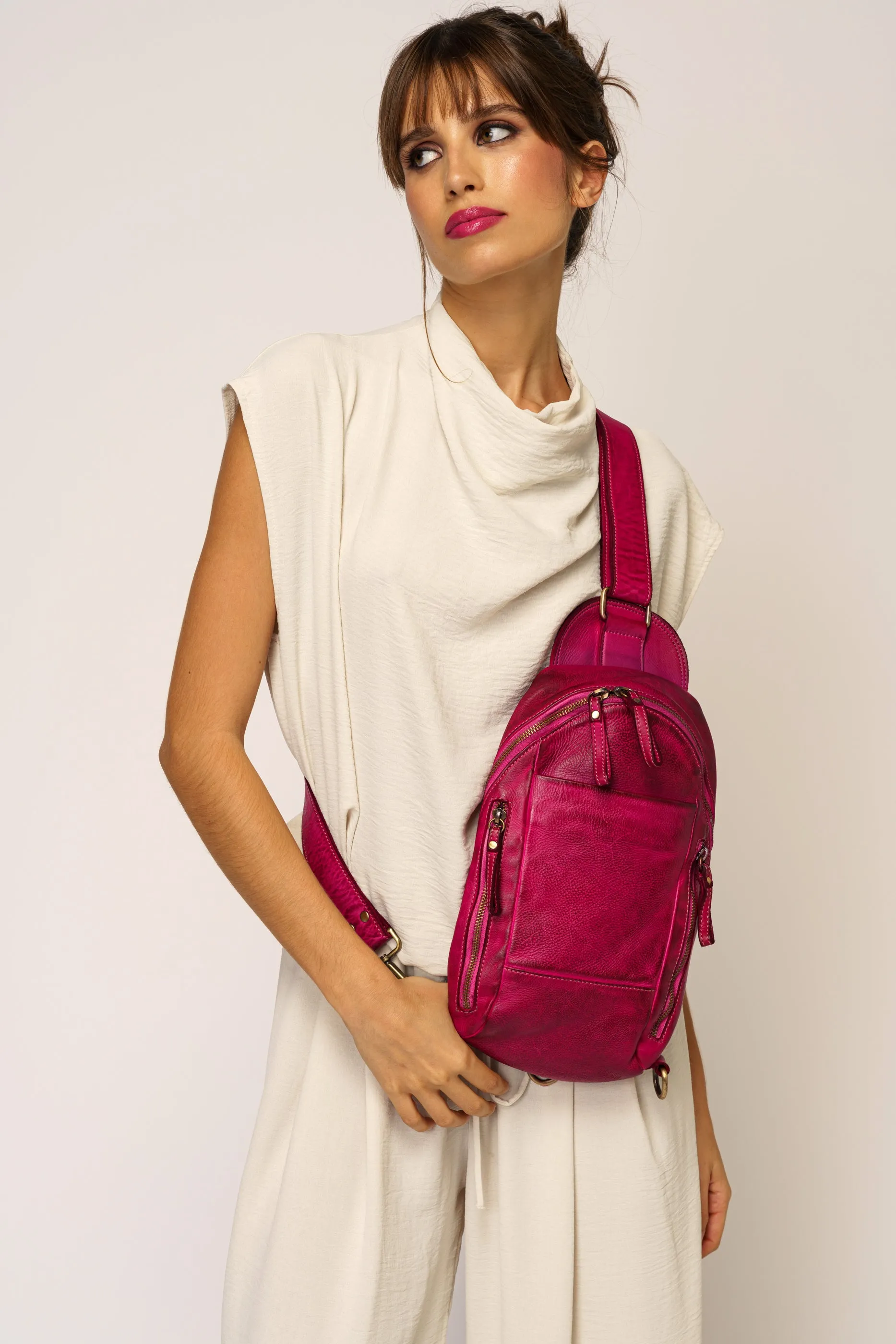 Movement Sling Bag - Stoned Fuchsia - CANADA