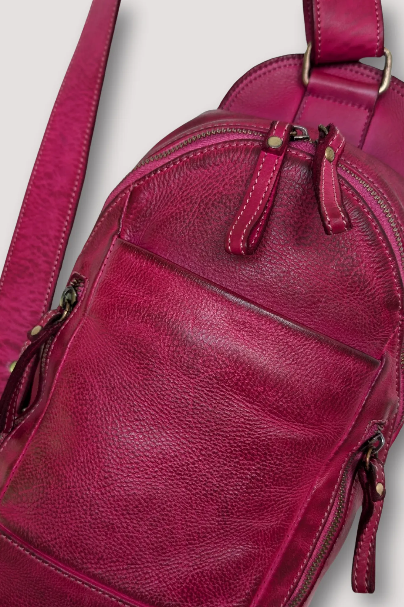 Movement Sling Bag - Stoned Fuchsia - CANADA