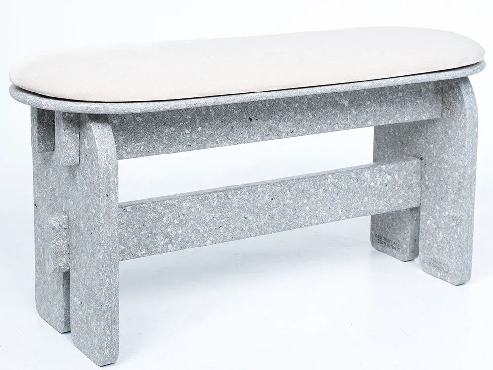Muara Bench