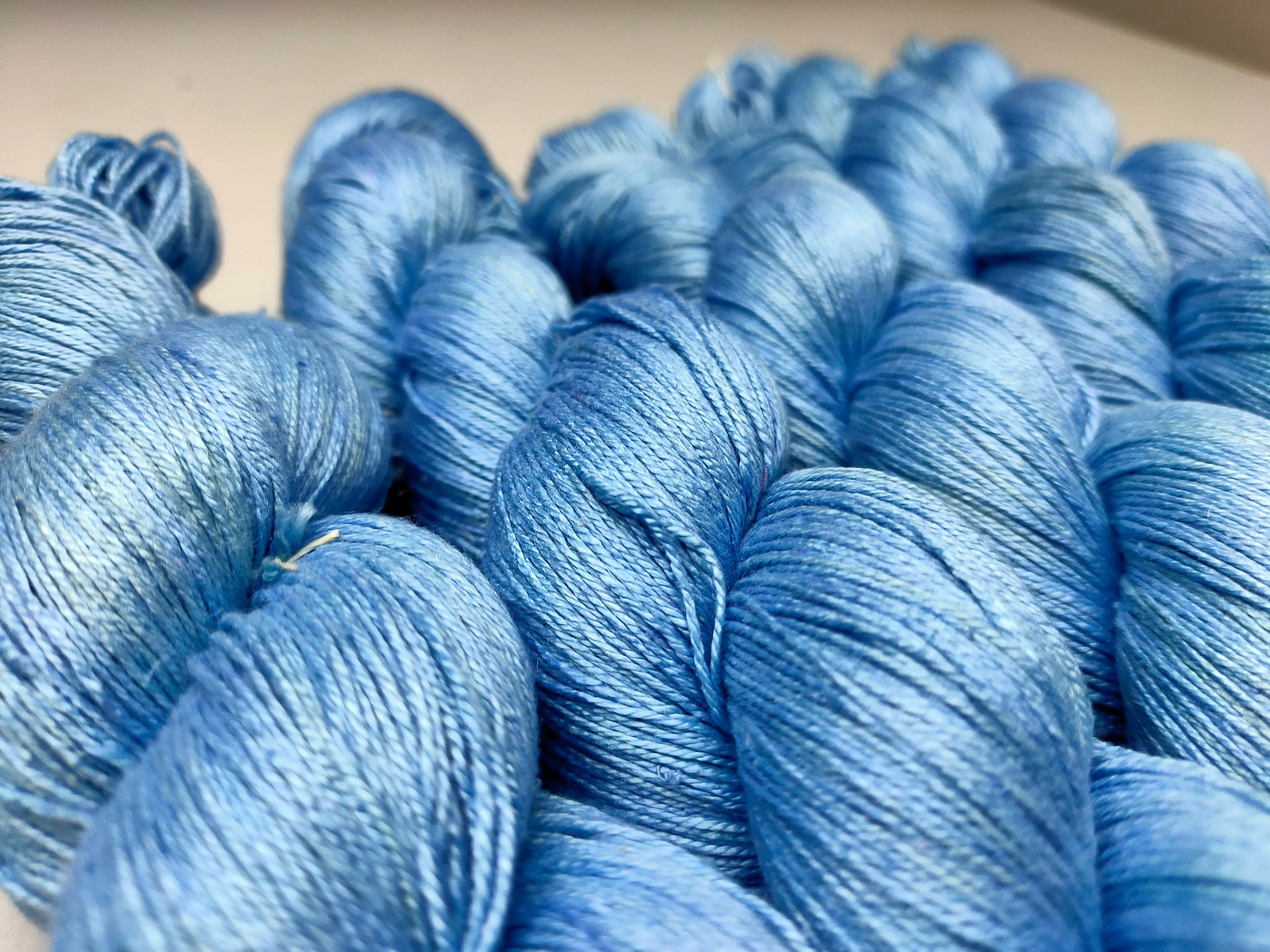 Mulberry Silk Yarn - 600M/100Gr. - Fun Blue