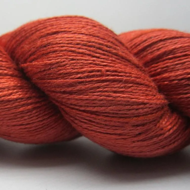 Mulberry Silk Yarn 900M/100Gr - 212