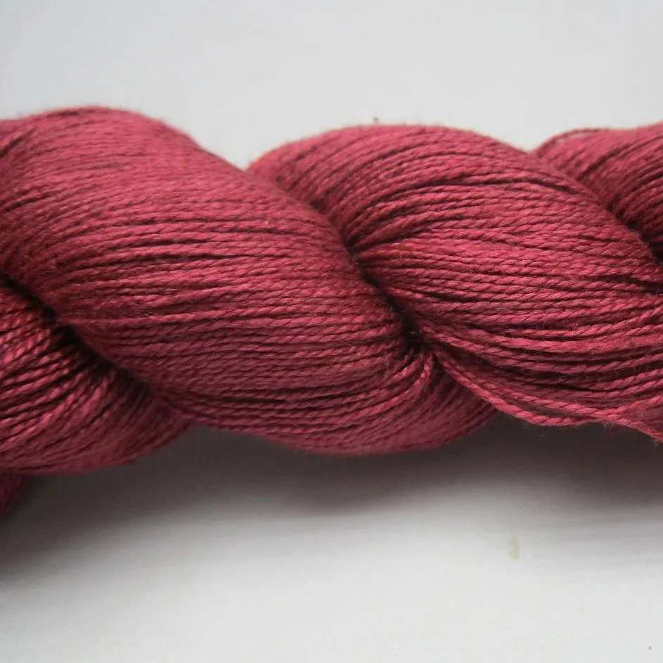 Mulberry Silk Yarn 900M/100Gr - 26