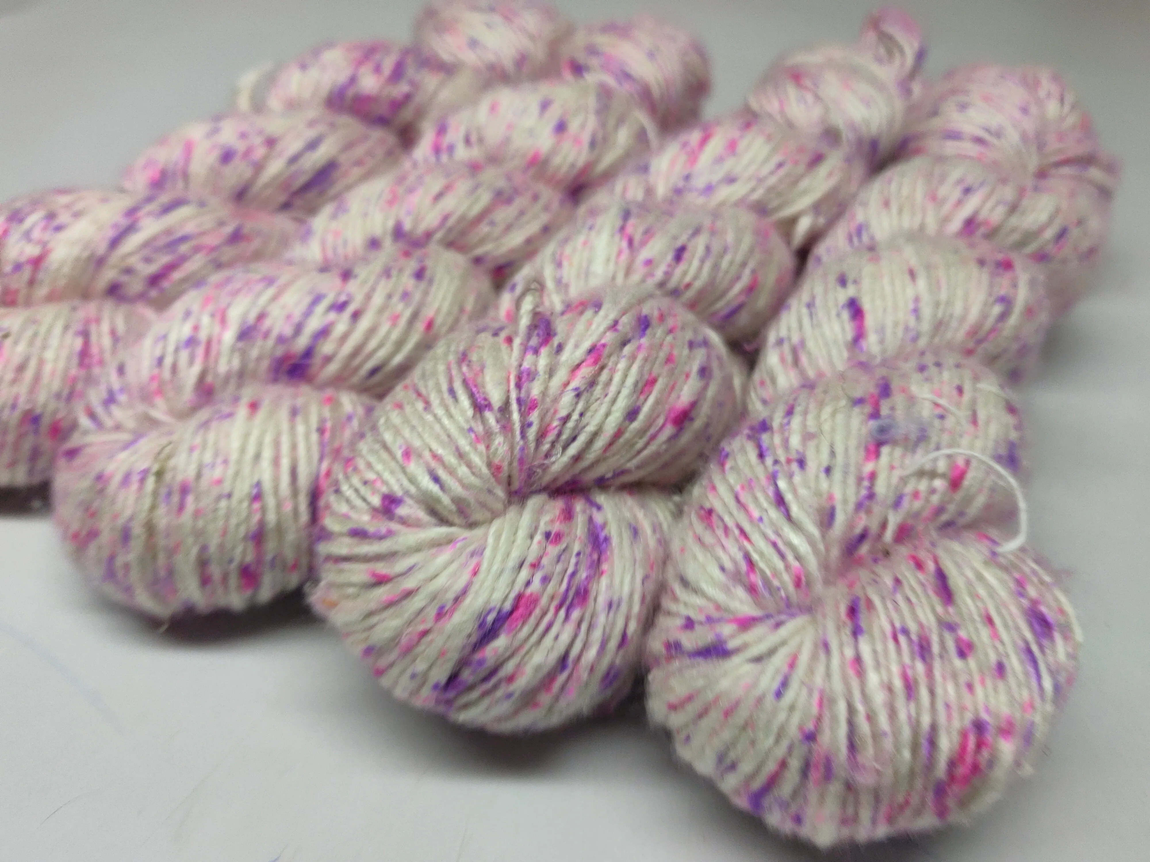 Mulberry Yarn Short Fiber - Tulip Garden