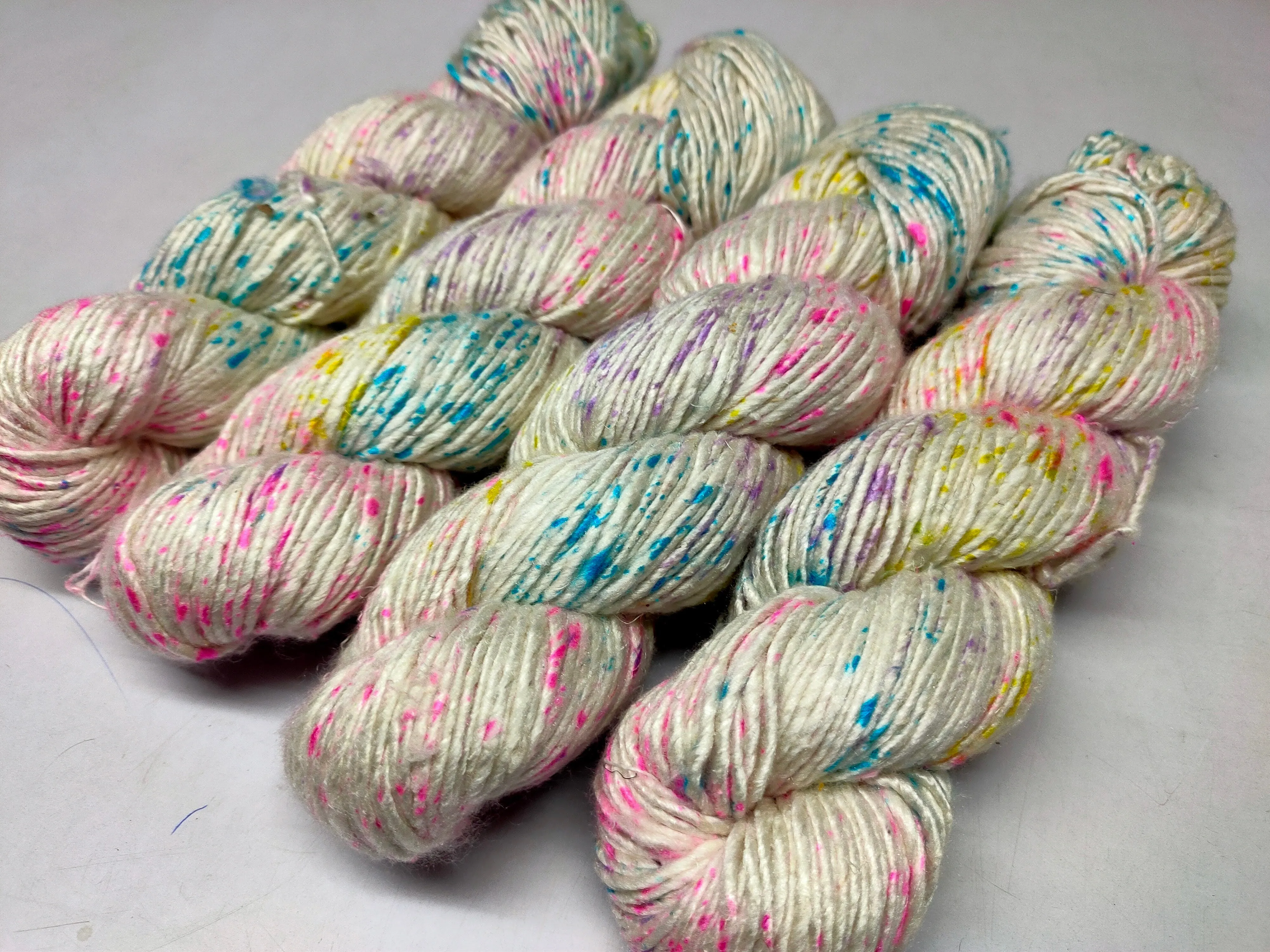 Mulberry Yarn Short Fiber - Vanilla Candy