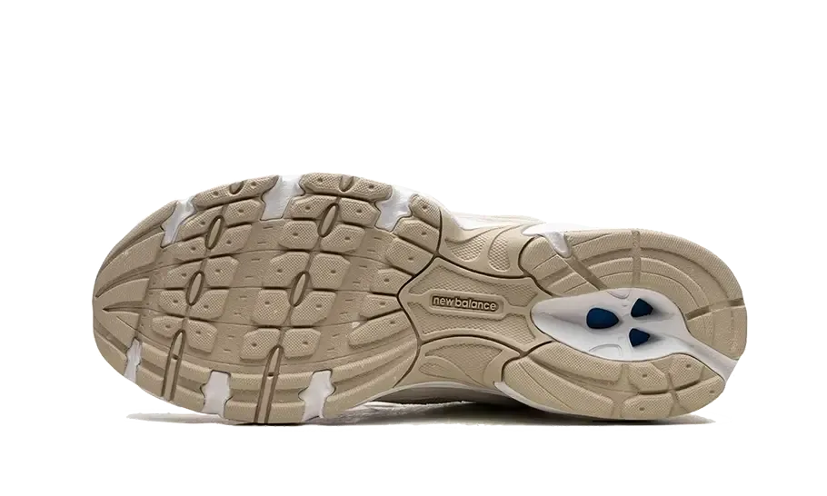 New Balance 530 Sea Salt Moonbeam