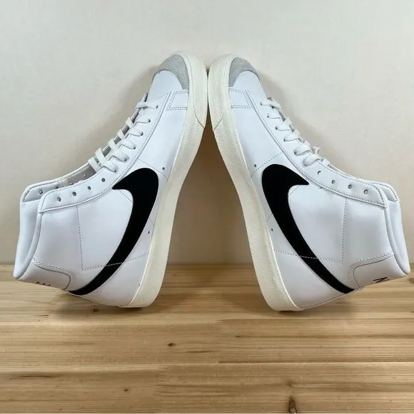 NEW Nike Blazer Mid '77 Vintage sneakers Mens 12 White Black