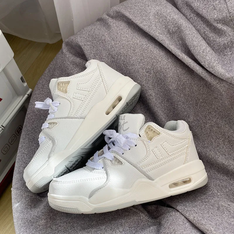 New white college style sports shoes UB3530
