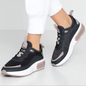 NIKE Air Max Dia in Black Pumice Lavender Purple Dark Gray Sneakers US 10