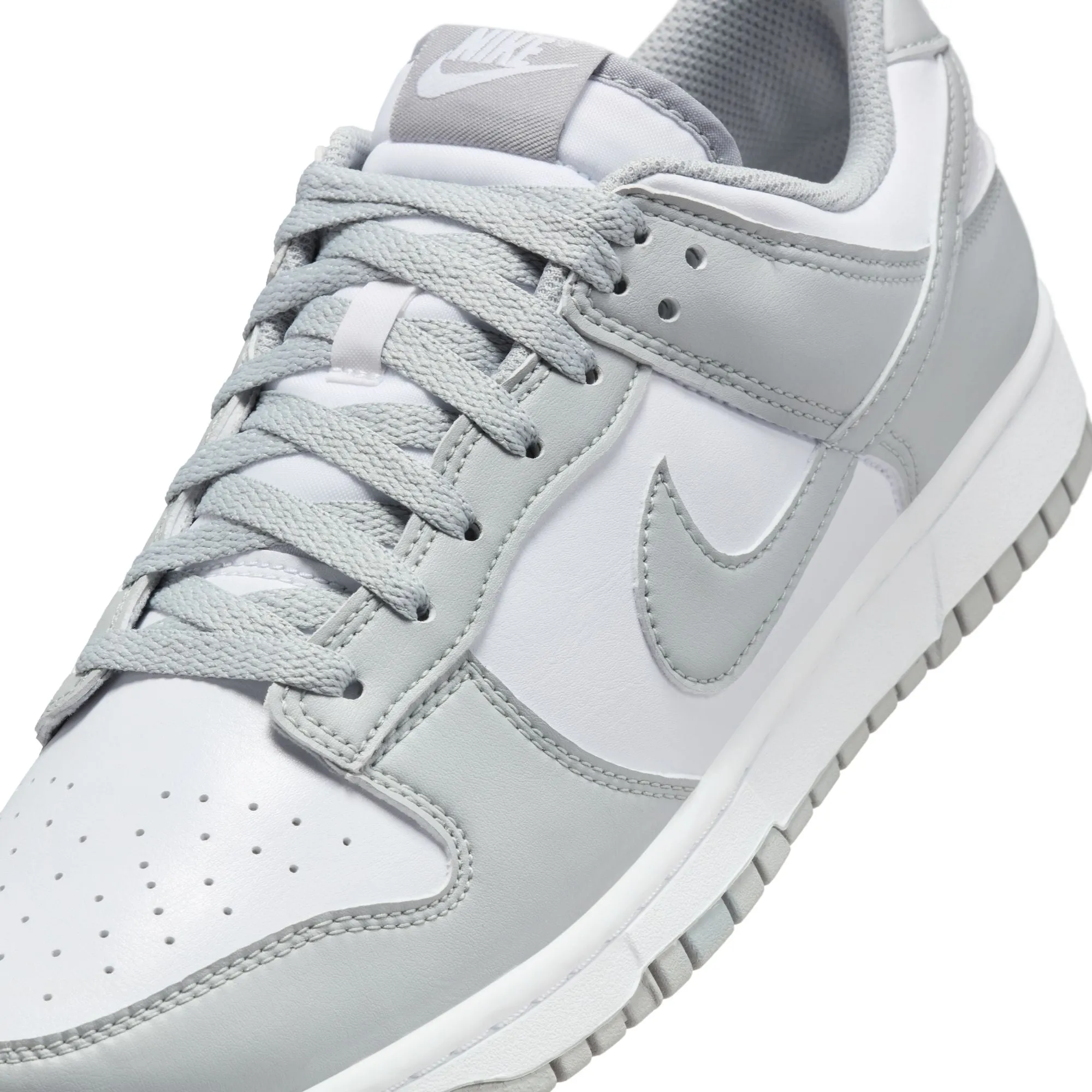 Nike Mens Dunk Low Retro Shoes