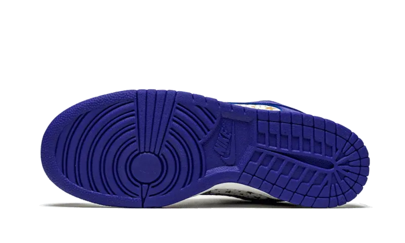 Nike SB Dunk Low Supreme Stars Hyper Royal