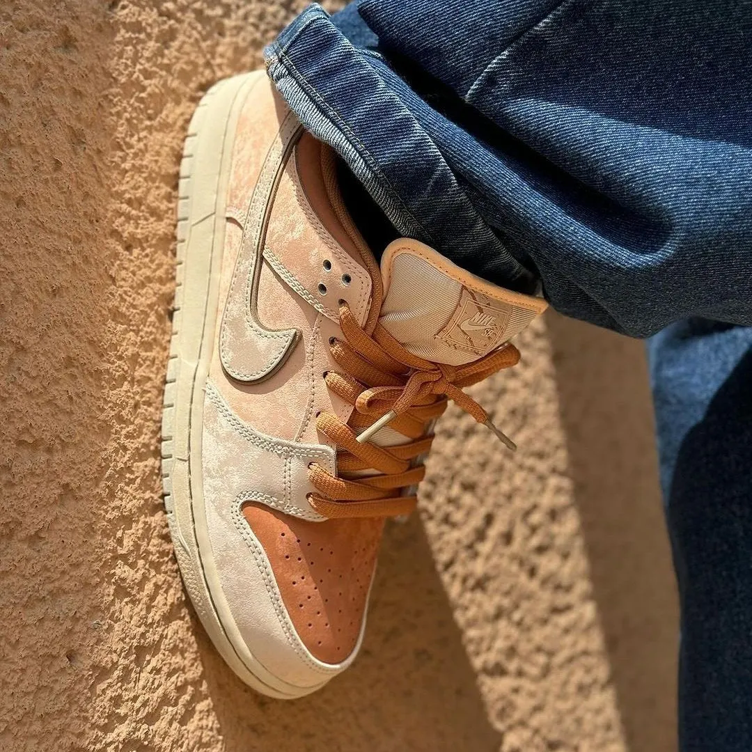 Nike SB Dunk Low Trocadéro Gardens