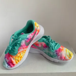 Nike Tanjun Tie-Dye Rainbow Sneakers Youth Sizes: 1.5Y, 2Y, 2.5Y, 3Y. NEW!
