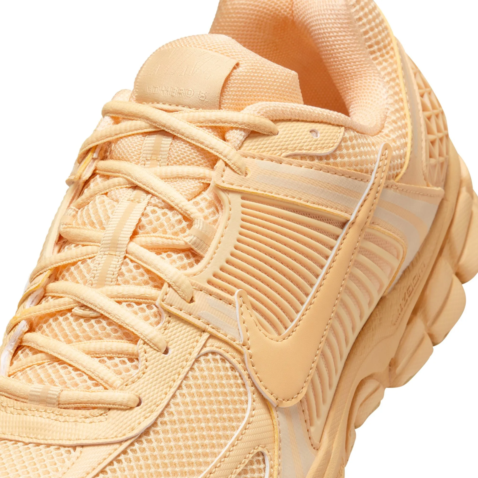 Nike Zoom Vomero 5 Men's Shoes