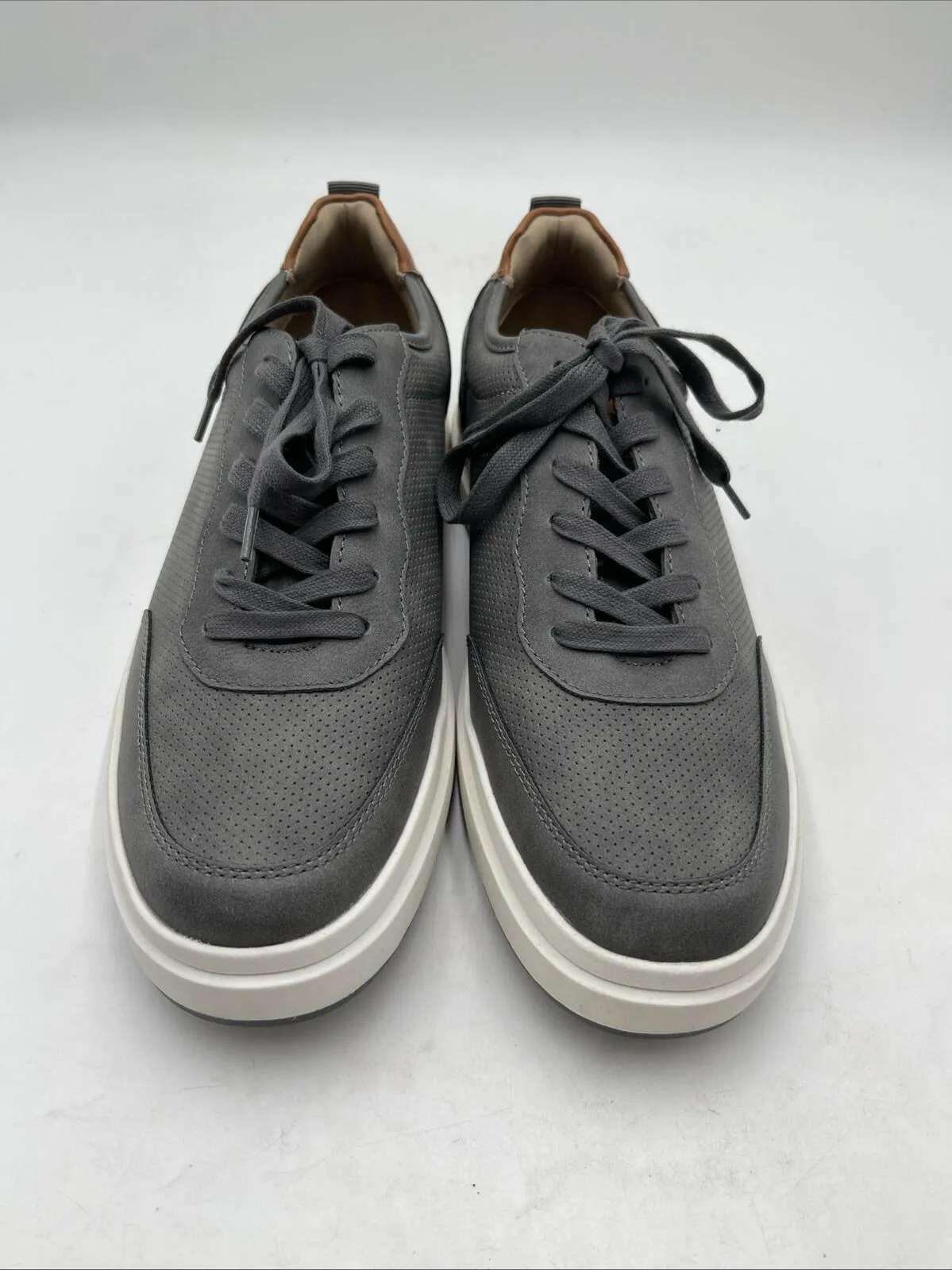 NWB Crown Vintage Tahjj Sneakers Men's Grey Size 10M