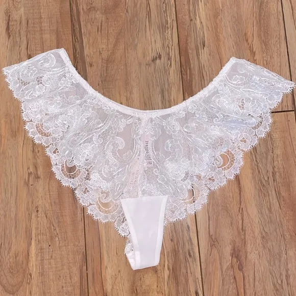 NWT VS Wicked Unlined Boho Floral Embroidery Balconette Bra with Matching Panty