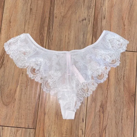 NWT VS Wicked Unlined Boho Floral Embroidery Balconette Bra with Matching Panty