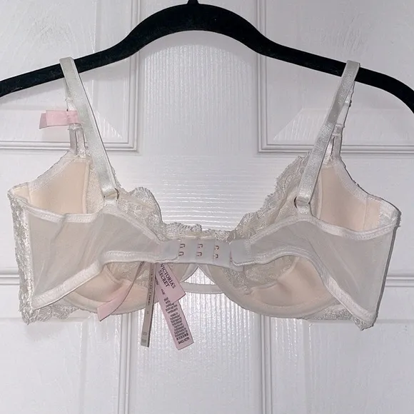 NWT VS Wicked Unlined Boho Floral Embroidery Balconette Bra with Matching Panty