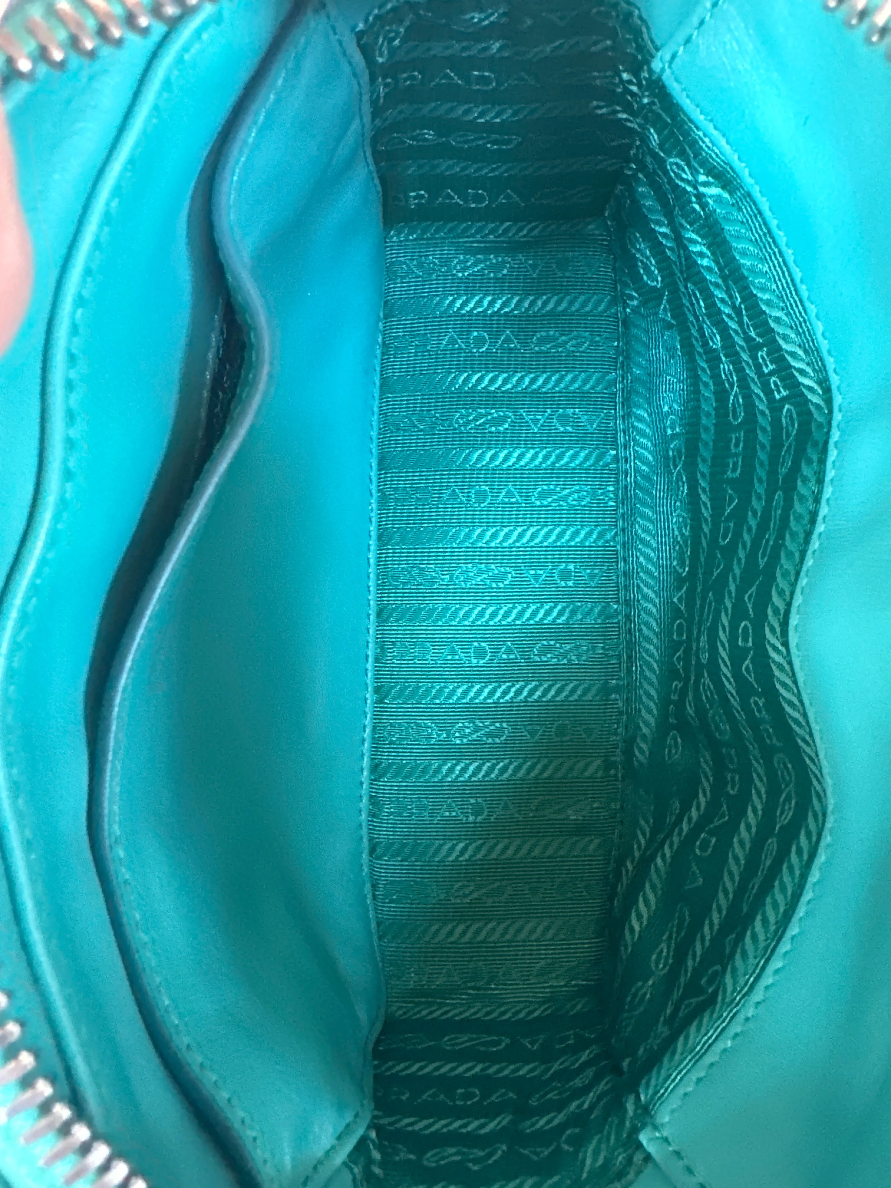 Prada Camera Bag Diagramme Quilted Leather Mini 90043