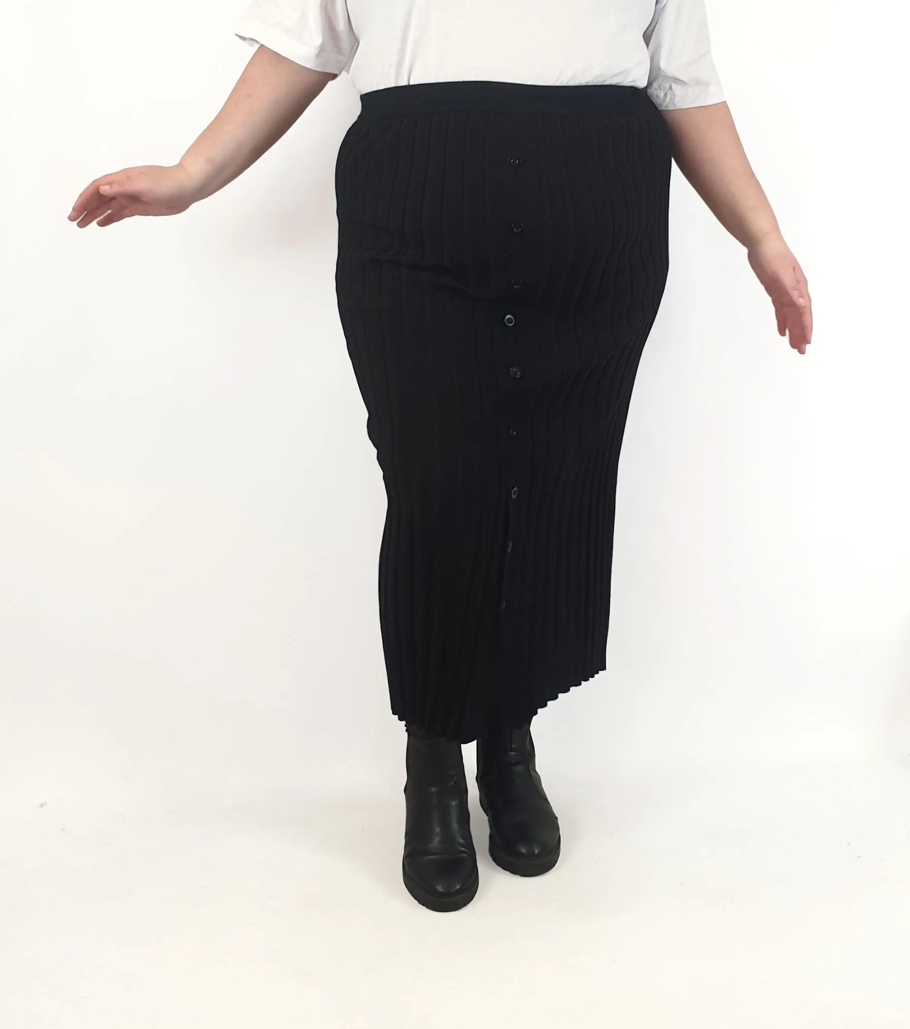 Proud Poppy black knit pencil skirt size XL/XXL