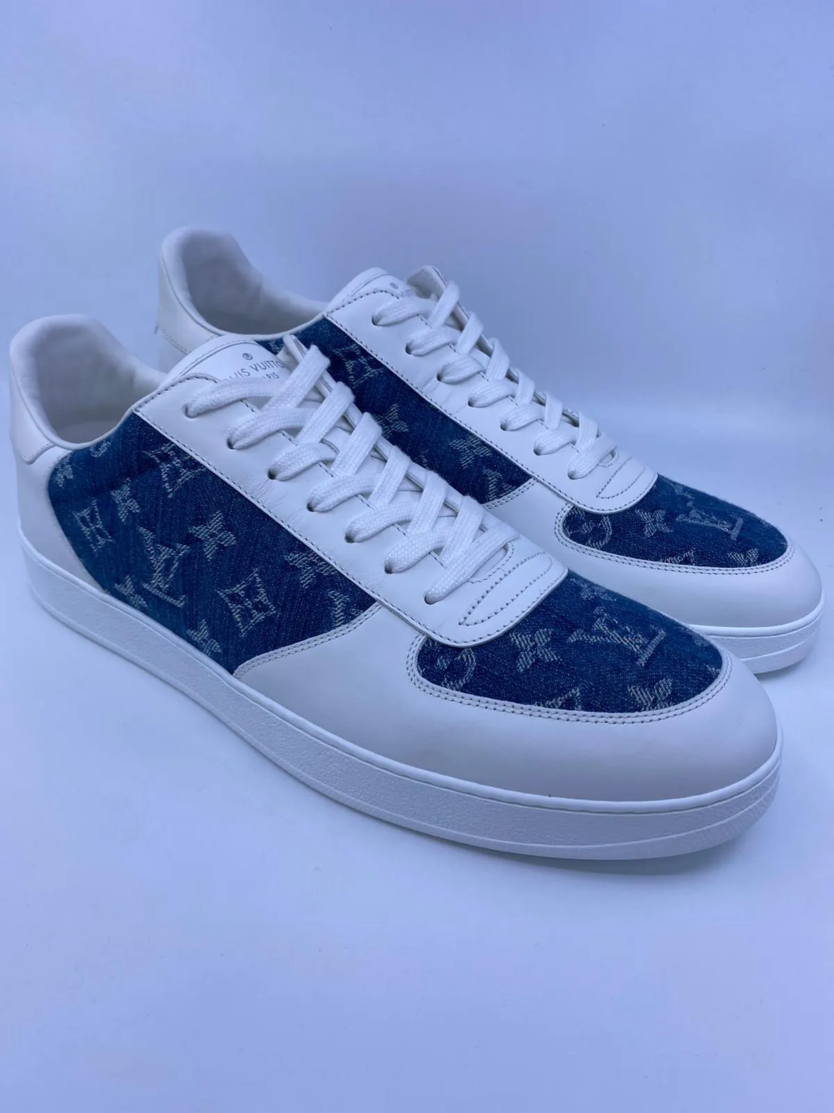 Rivoli Sneaker