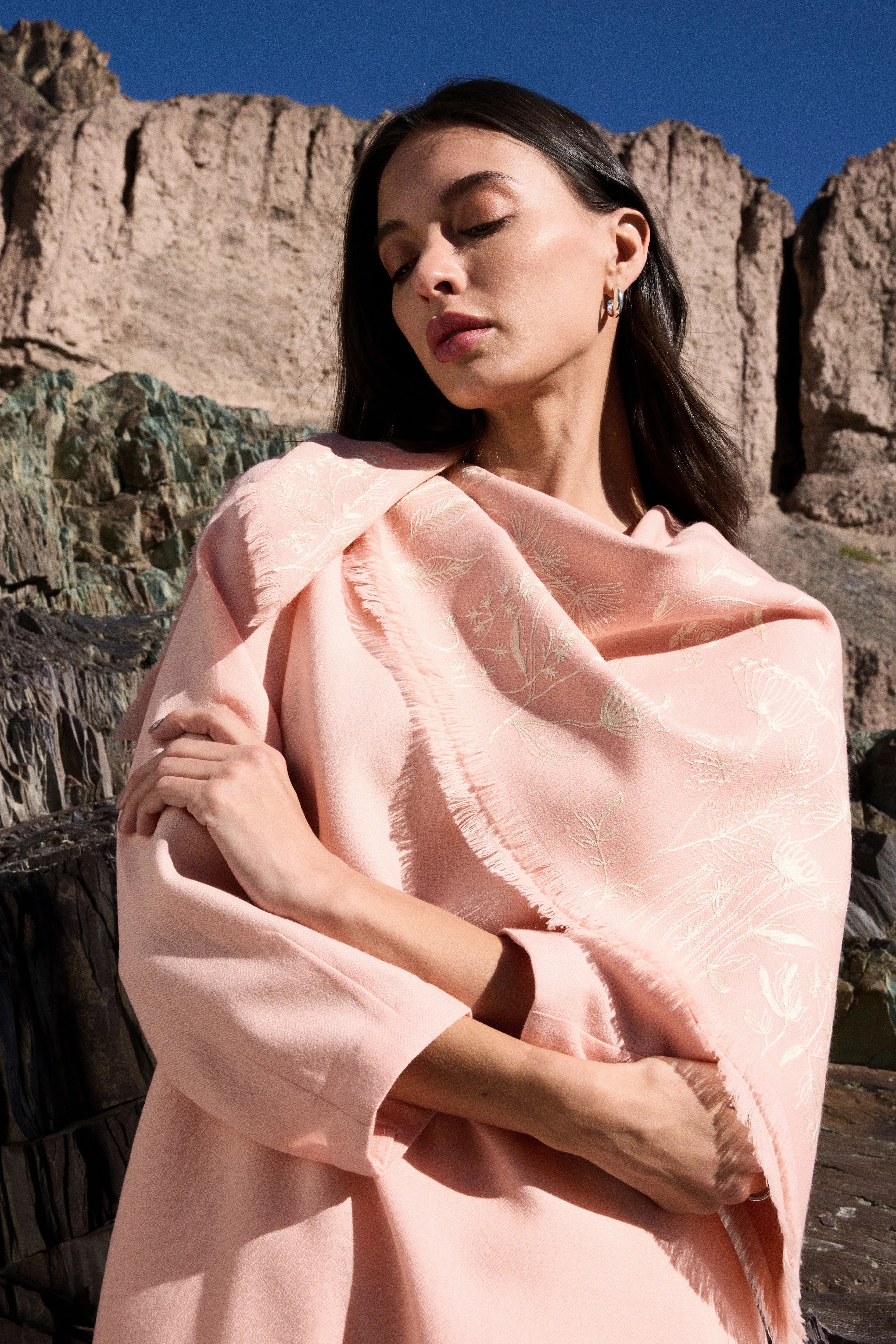 SAND Woollen Himalayas Scarf (Dusty Pink)