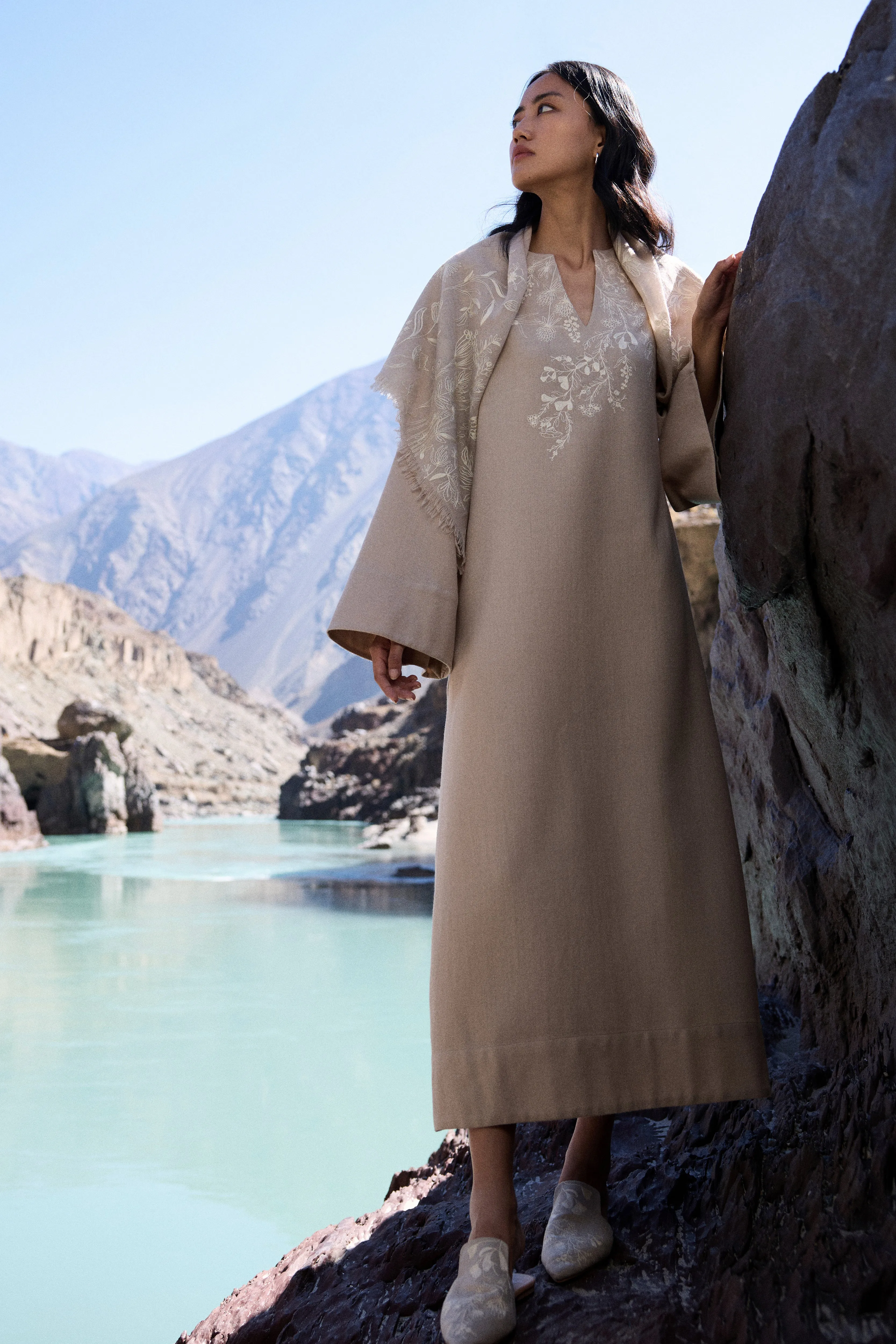 SAND Woollen Himalayas Scarf (Natural)