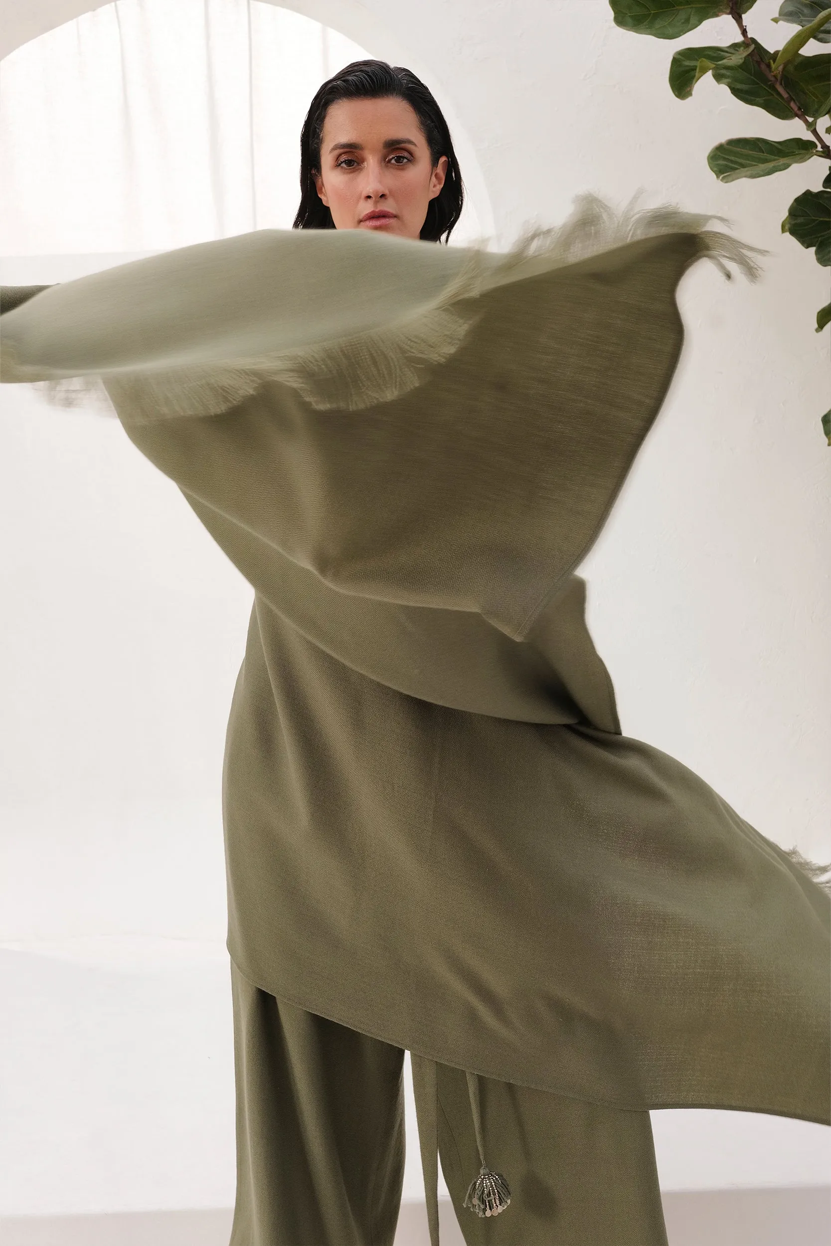 Sand Woollen Shawl (Moss)