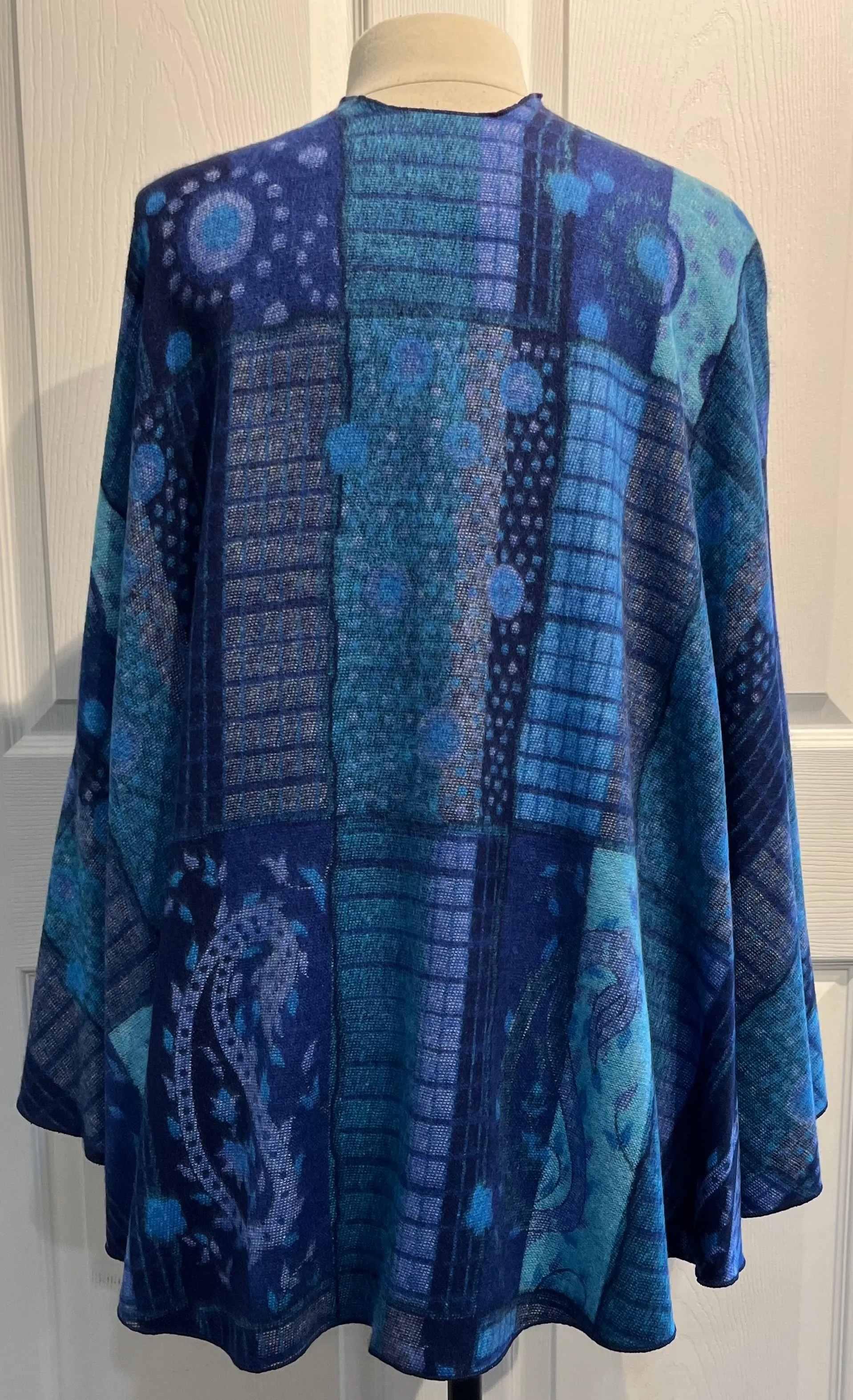 Shades of Blue Reversible Cashmere Shawl