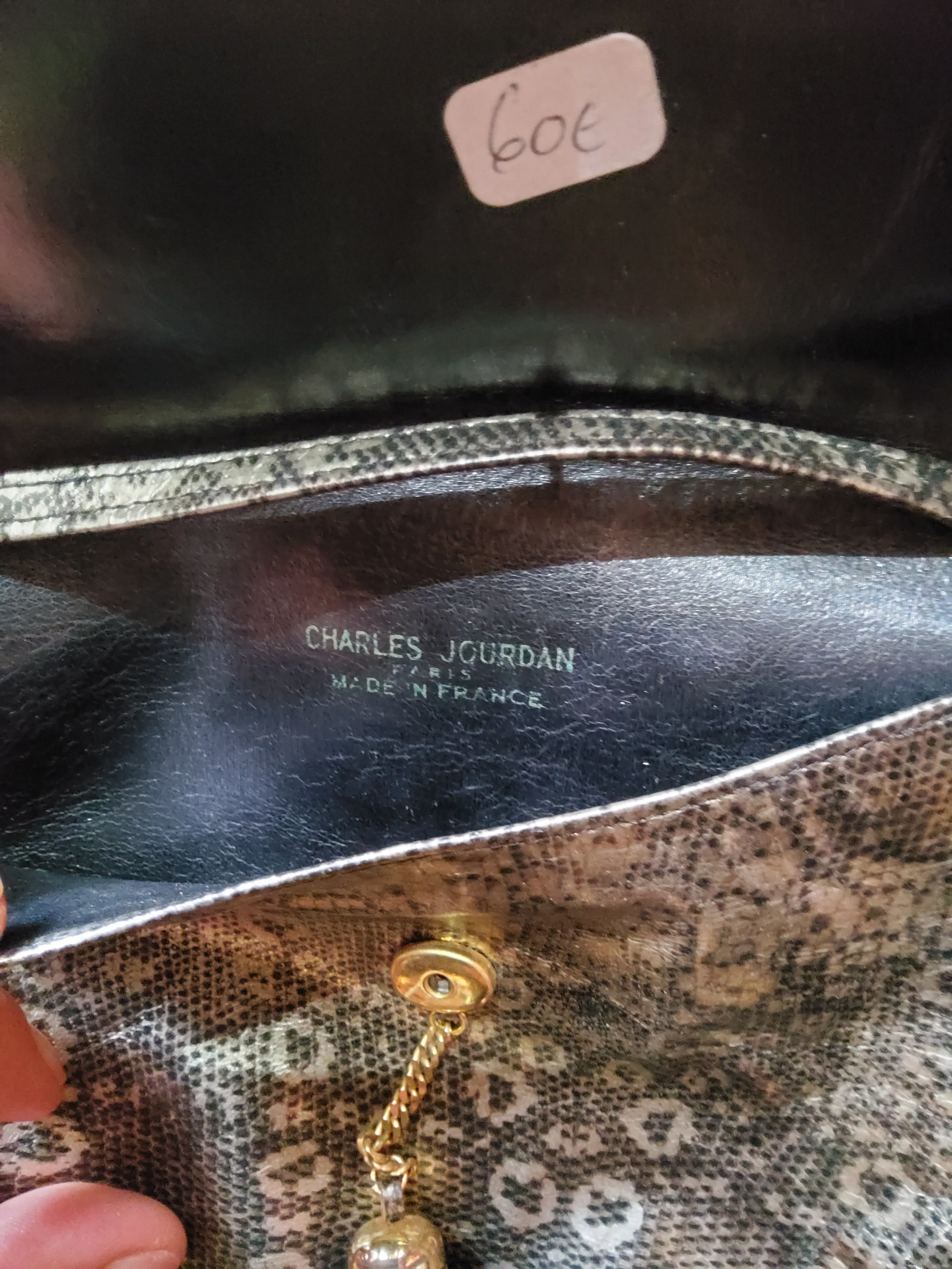 Shoulder bag